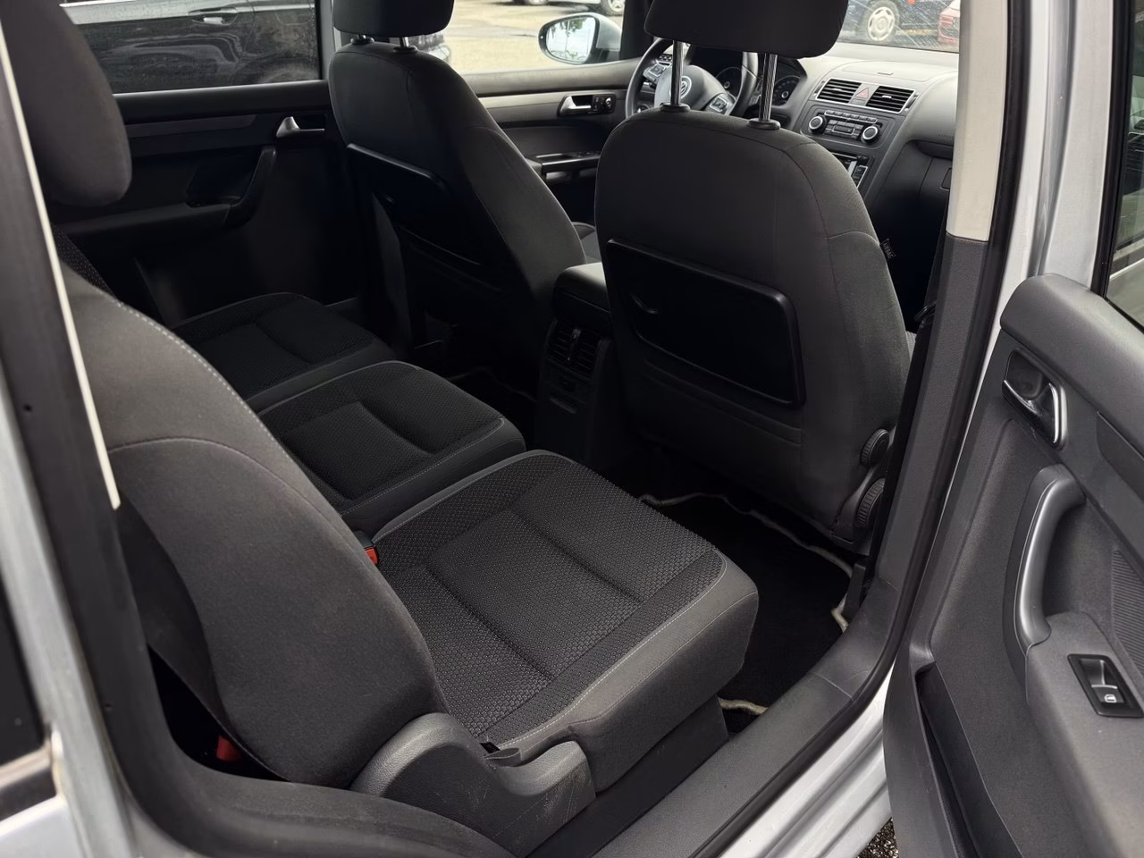 Volkswagen Touran фото 10