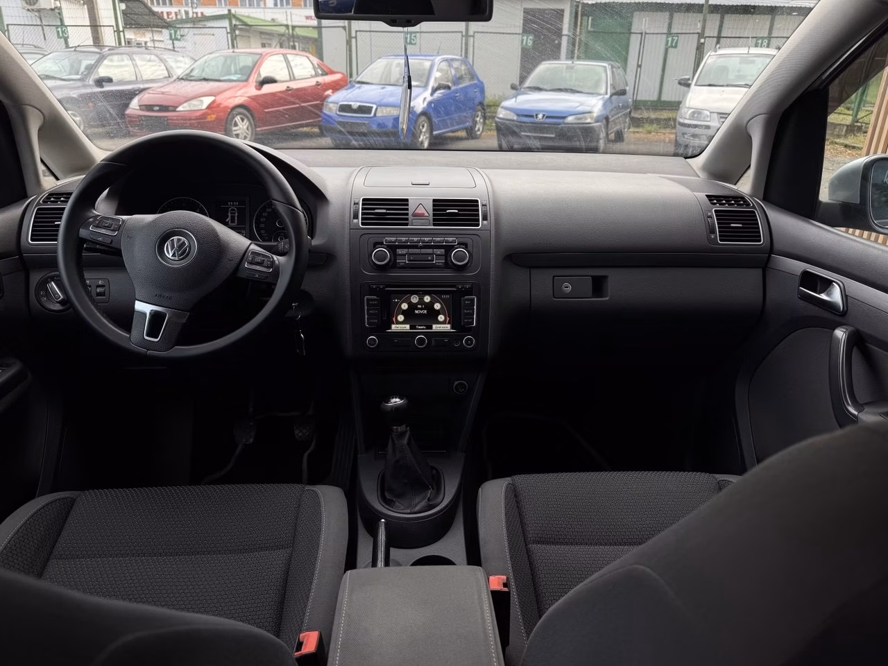 Volkswagen Touran фото 9
