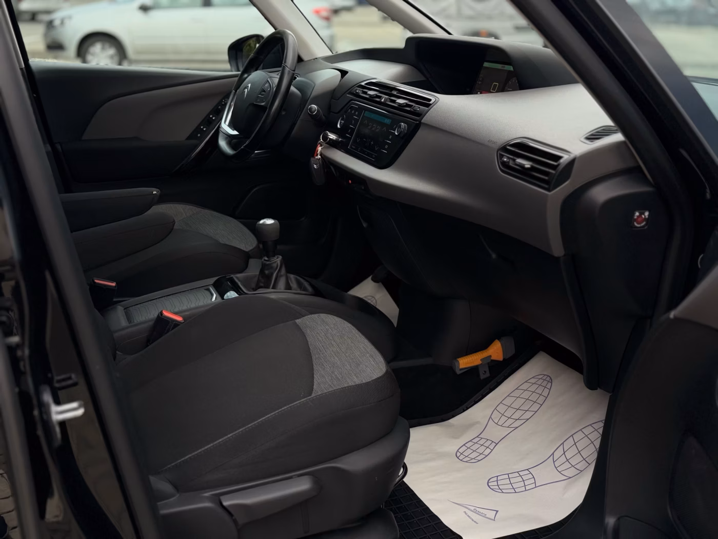 Citroen C4 Grand Picasso фото 17