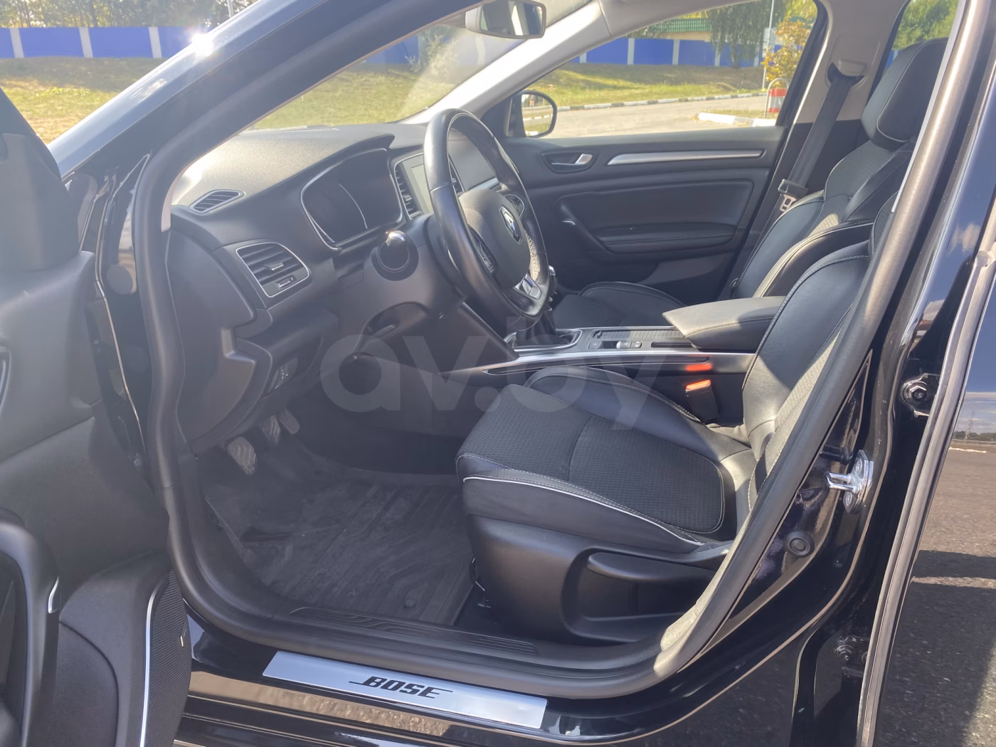 Renault Megane фото 9