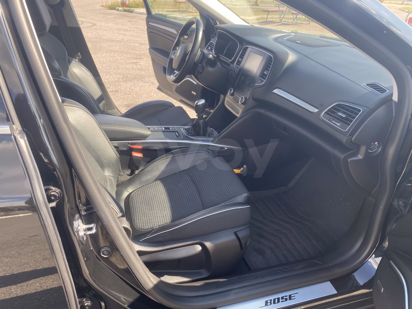 Renault Megane фото 10
