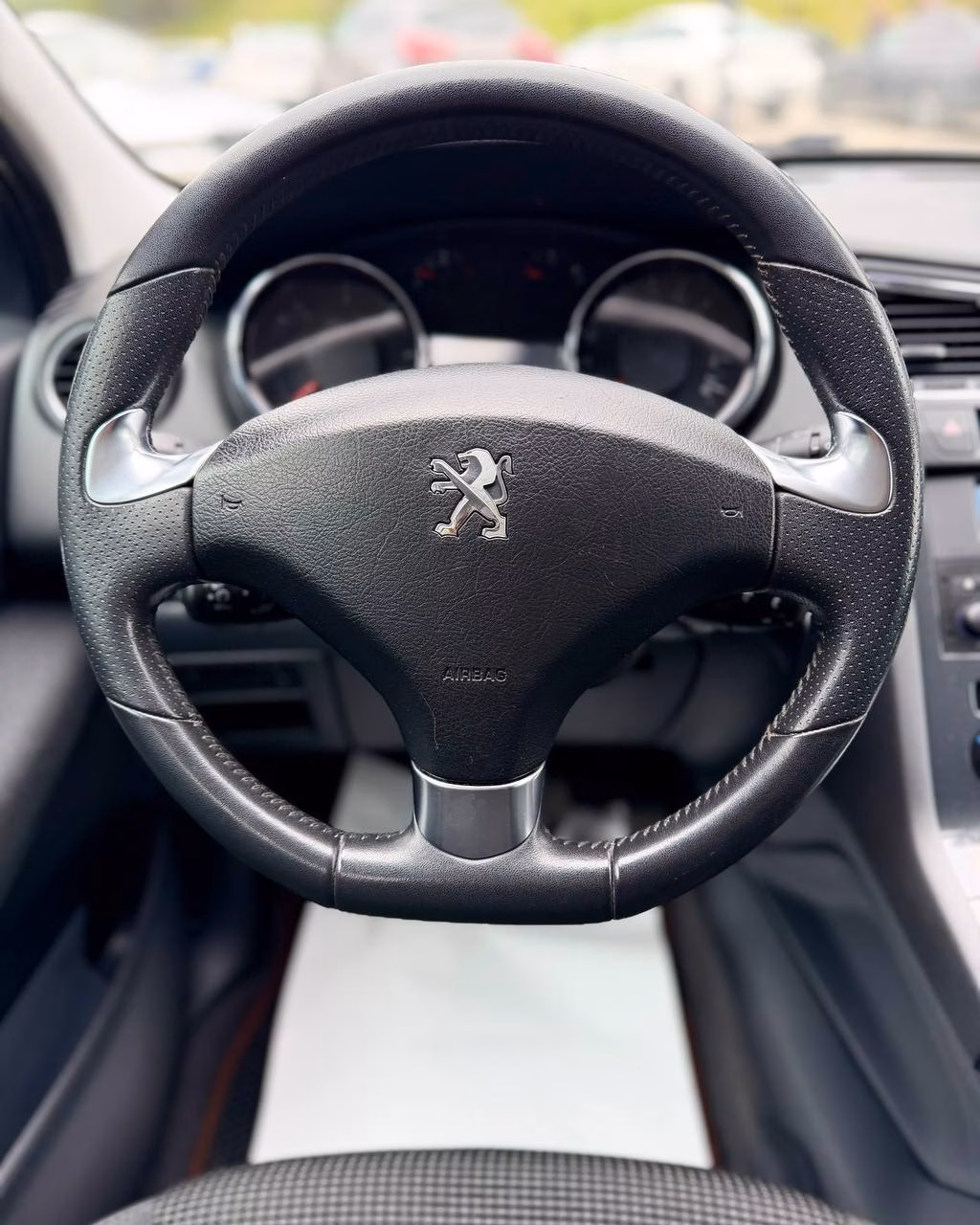 Peugeot 5008 фото 14