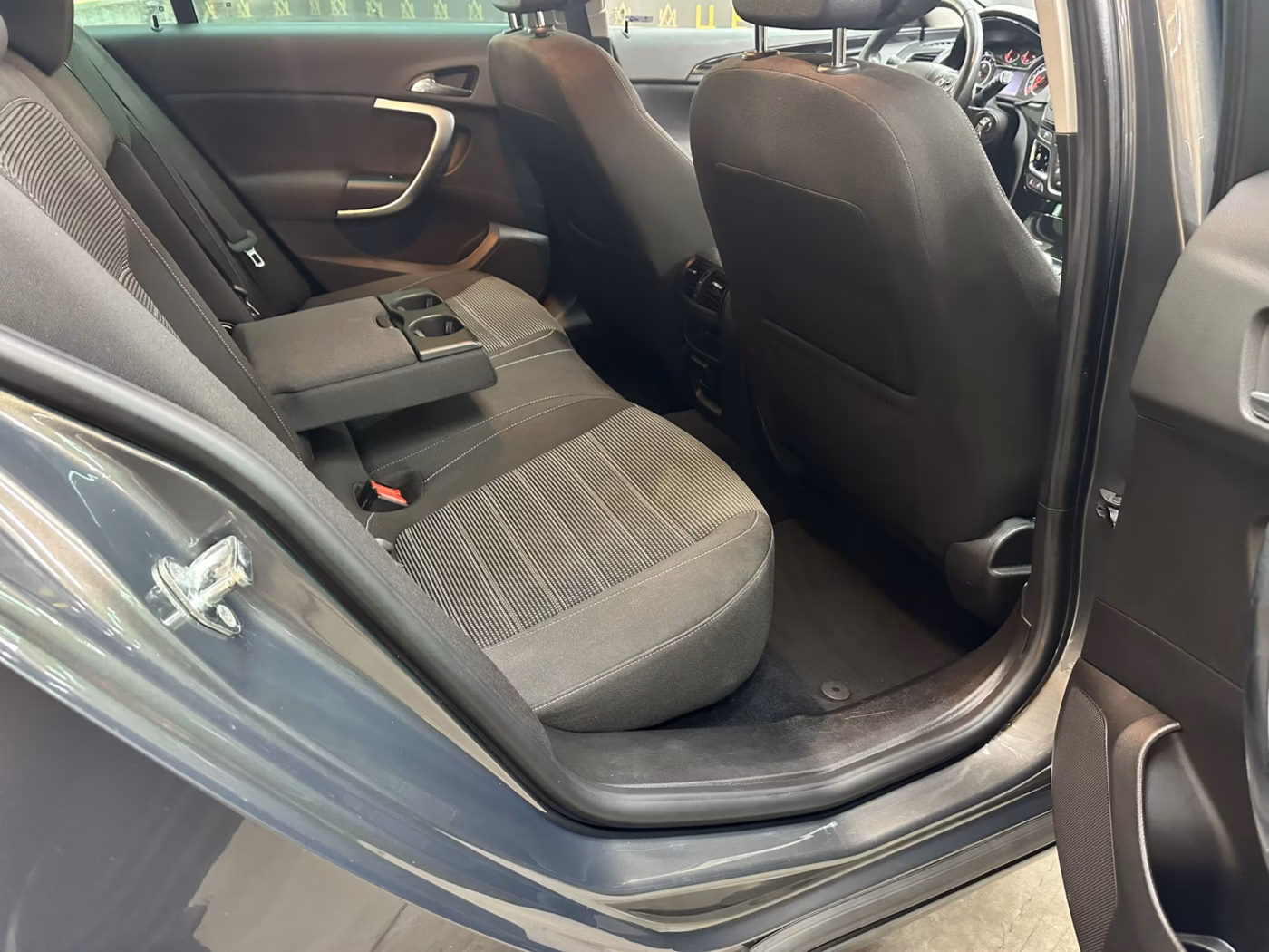 Opel Insignia фото 10