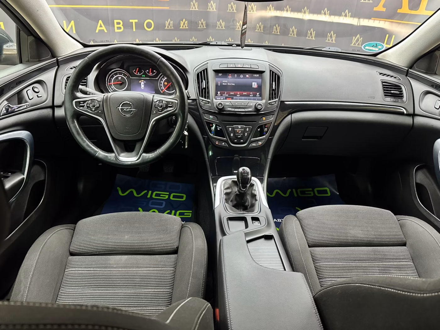 Opel Insignia фото 16