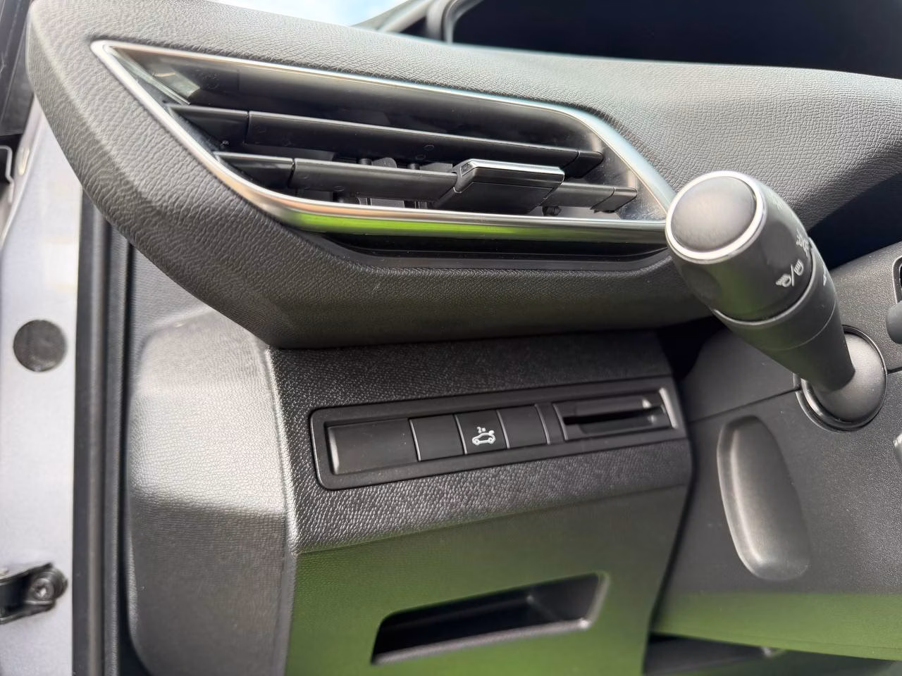 Peugeot 3008 фото 9