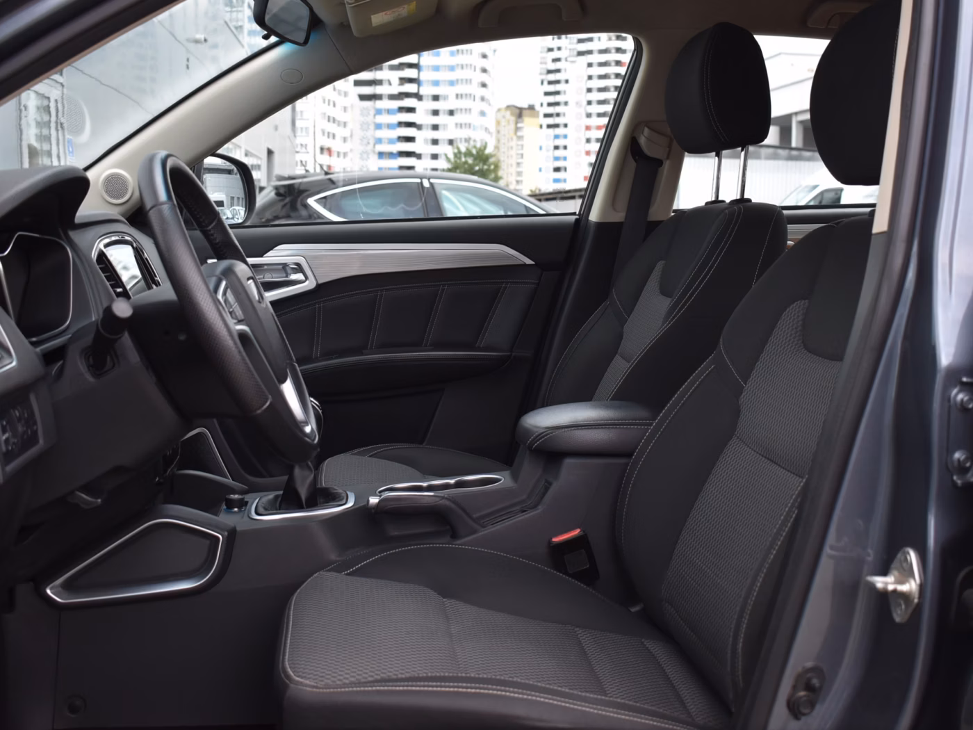 Geely Emgrand X7 фото 11