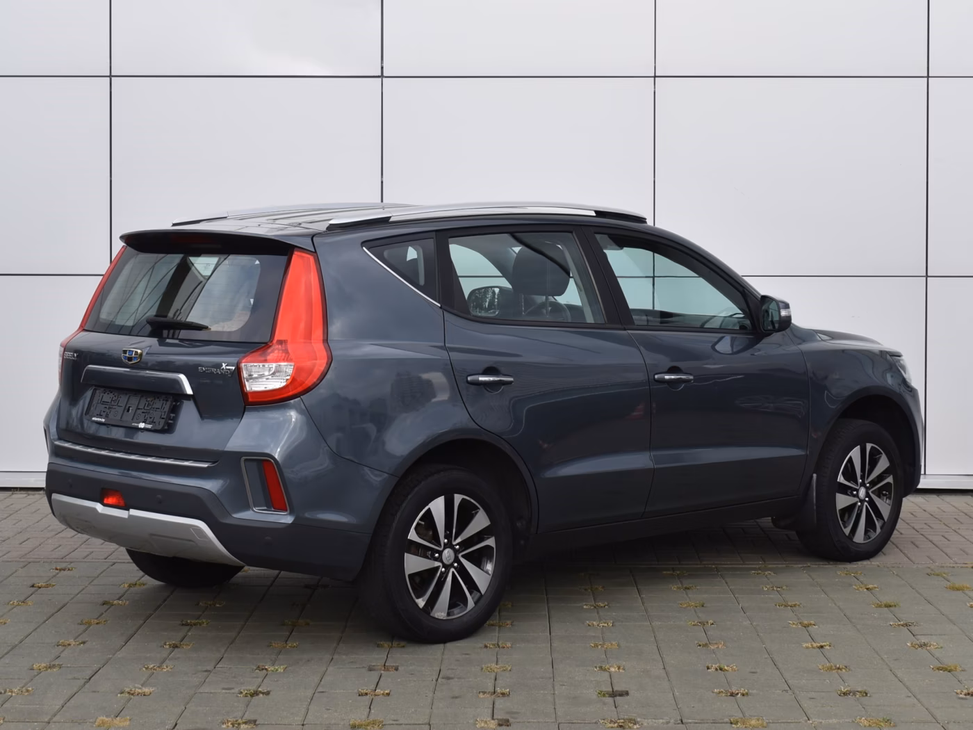 Geely Emgrand X7 фото 5