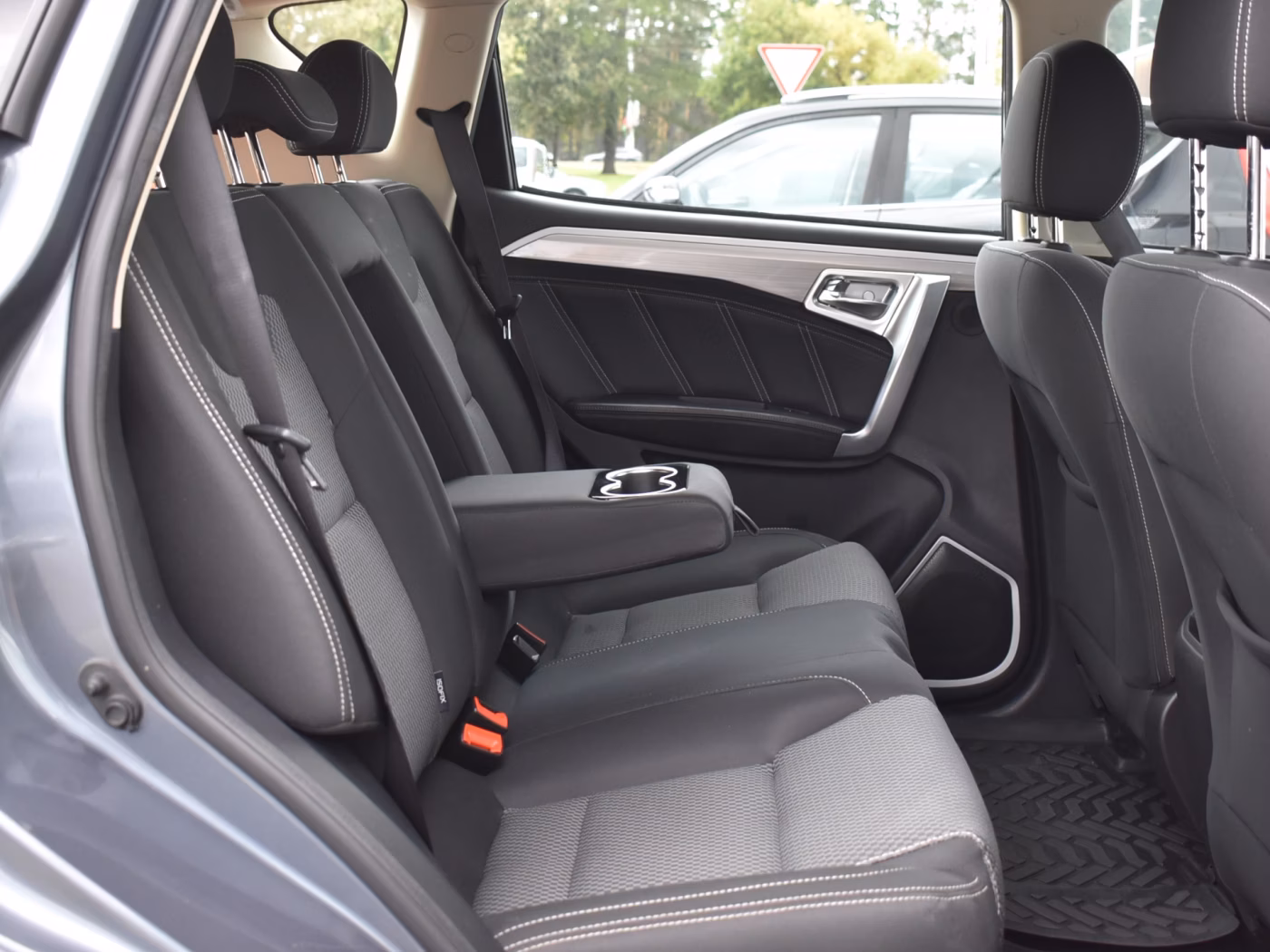 Geely Emgrand X7 фото 13