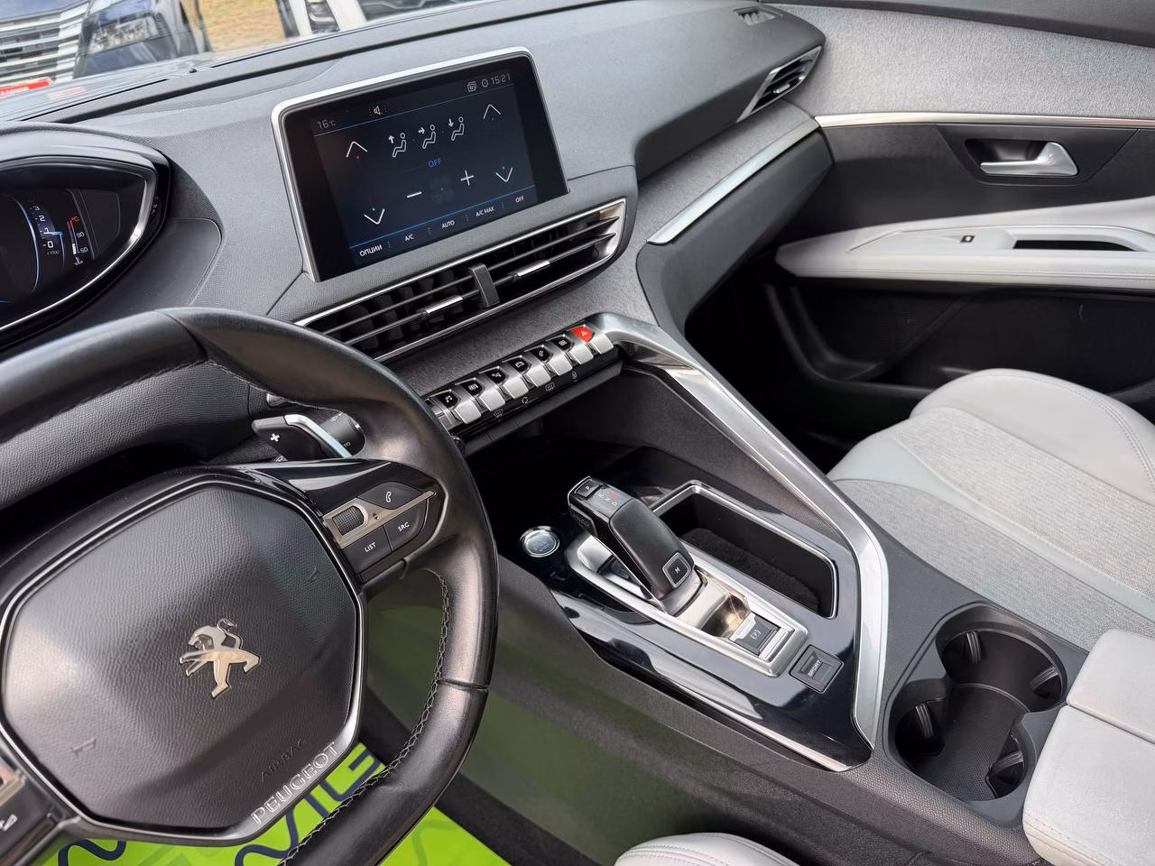 Peugeot 3008 фото 14