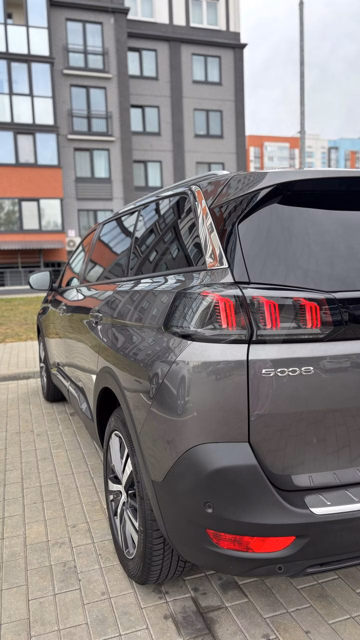 Peugeot 5008 фото 13