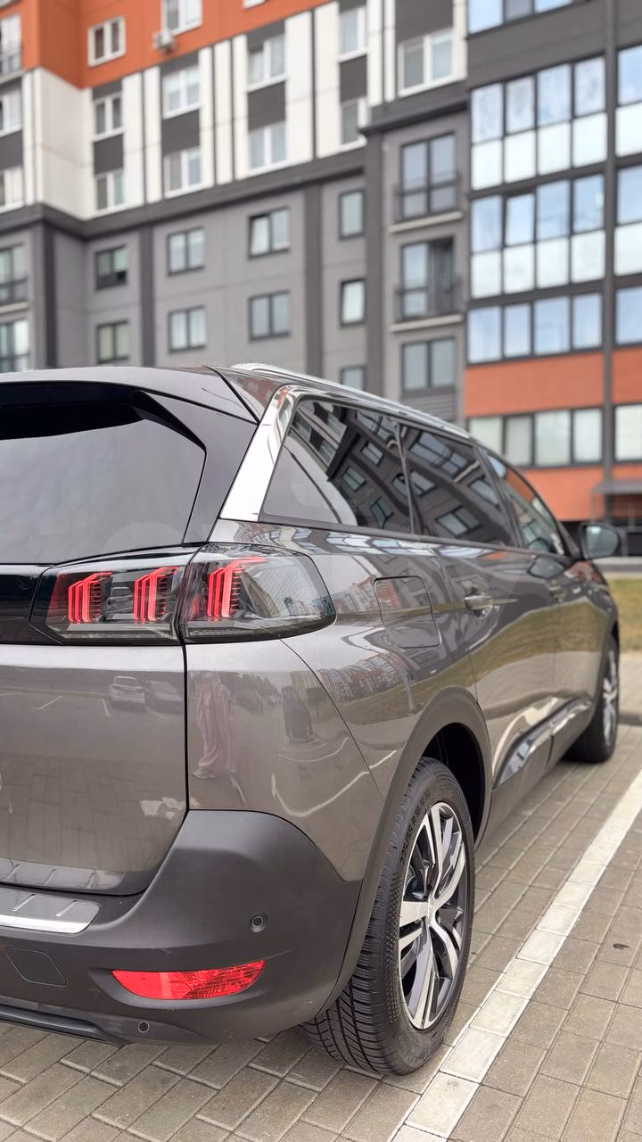 Peugeot 5008 фото 14