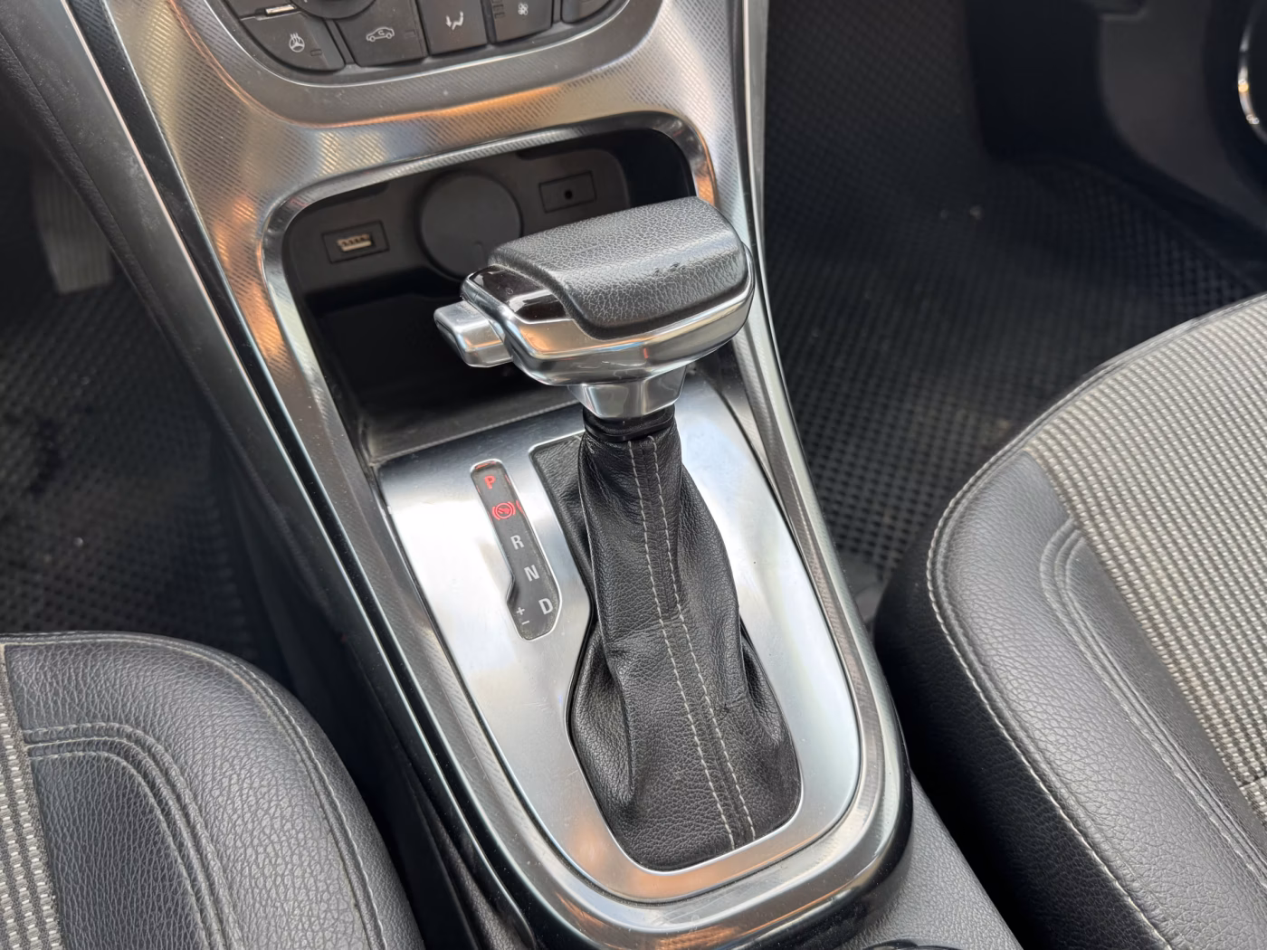 Opel Astra фото 24