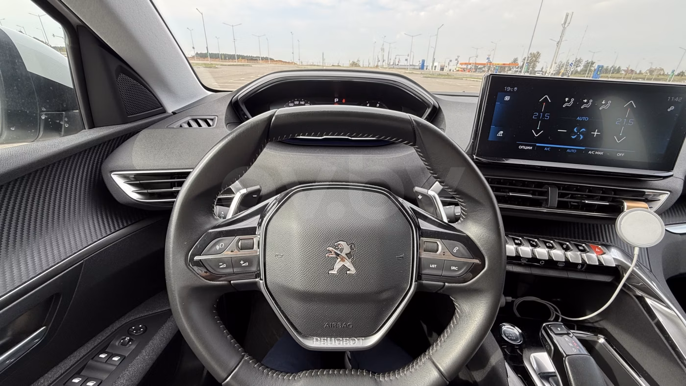 Peugeot 3008 фото 12