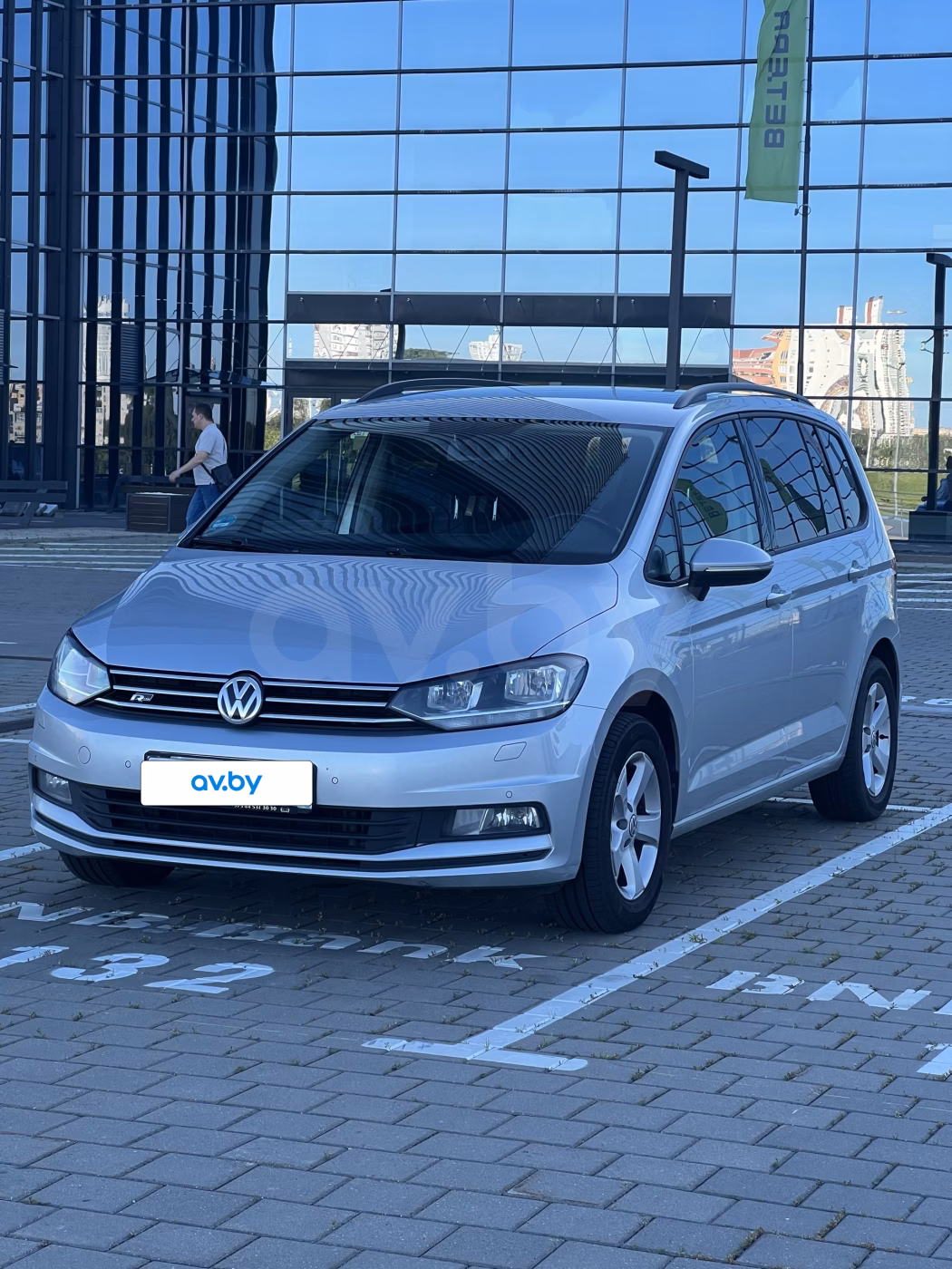 Volkswagen Touran фото 3