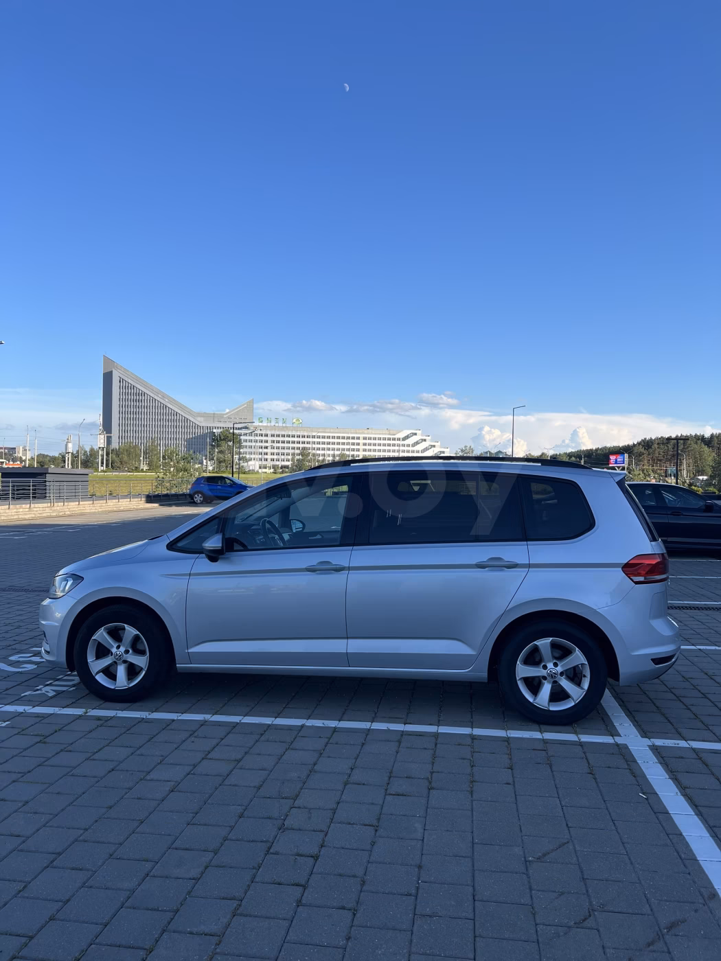 Volkswagen Touran фото 8