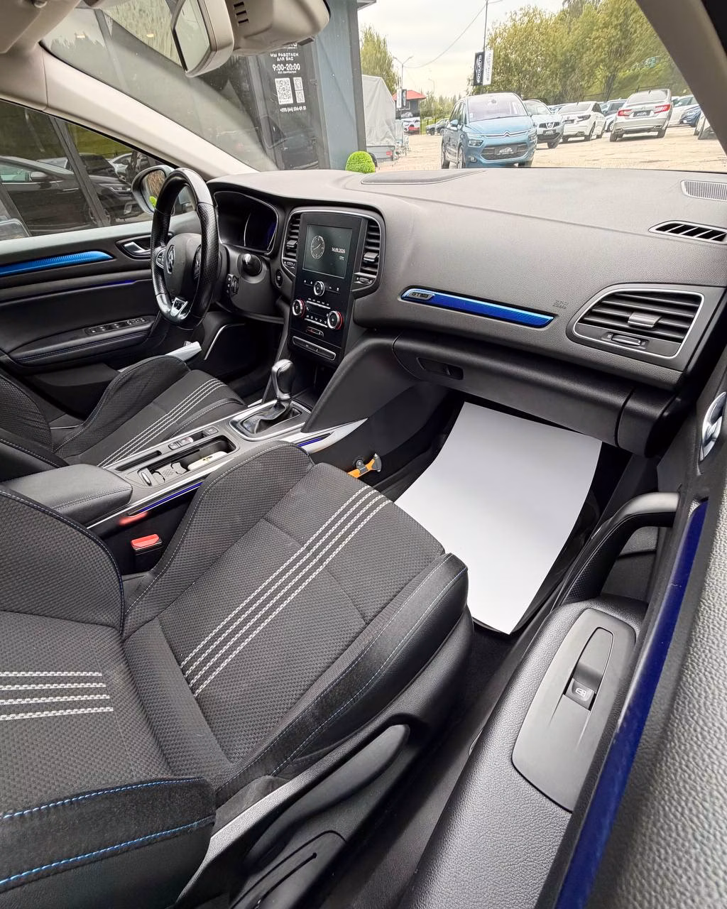 Renault Megane фото 11