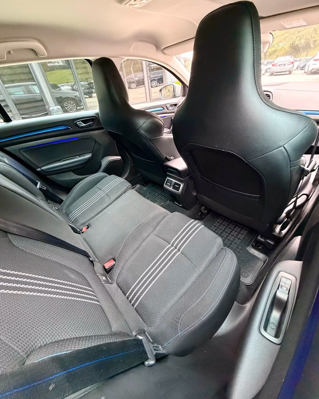 Renault Megane фото 13
