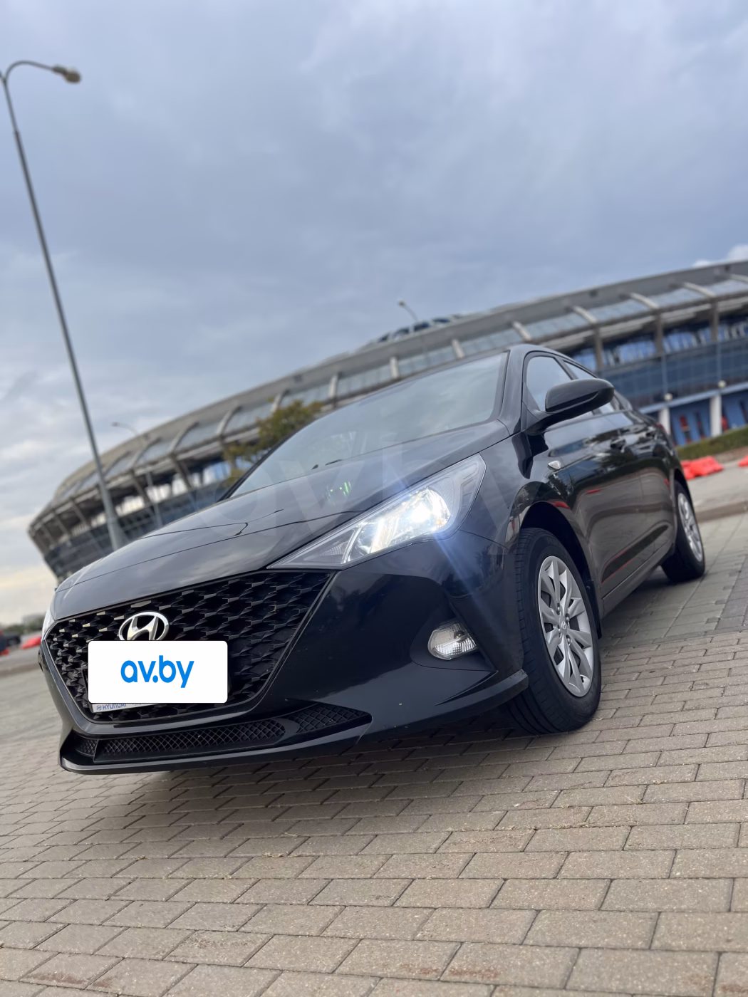 Hyundai Accent фото 5