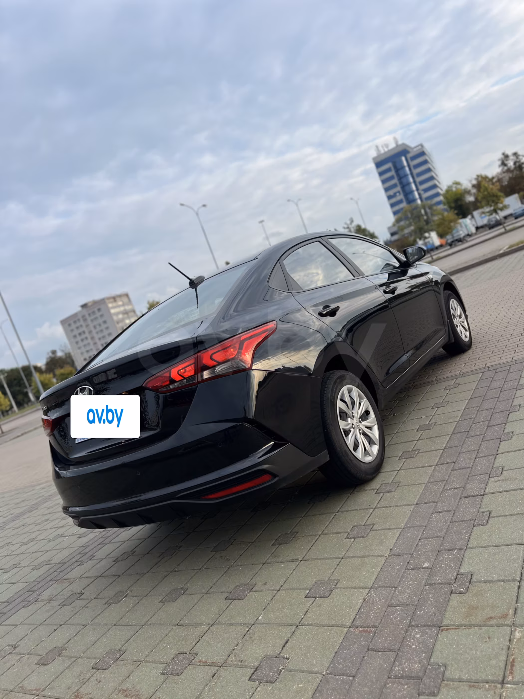 Hyundai Accent фото 9
