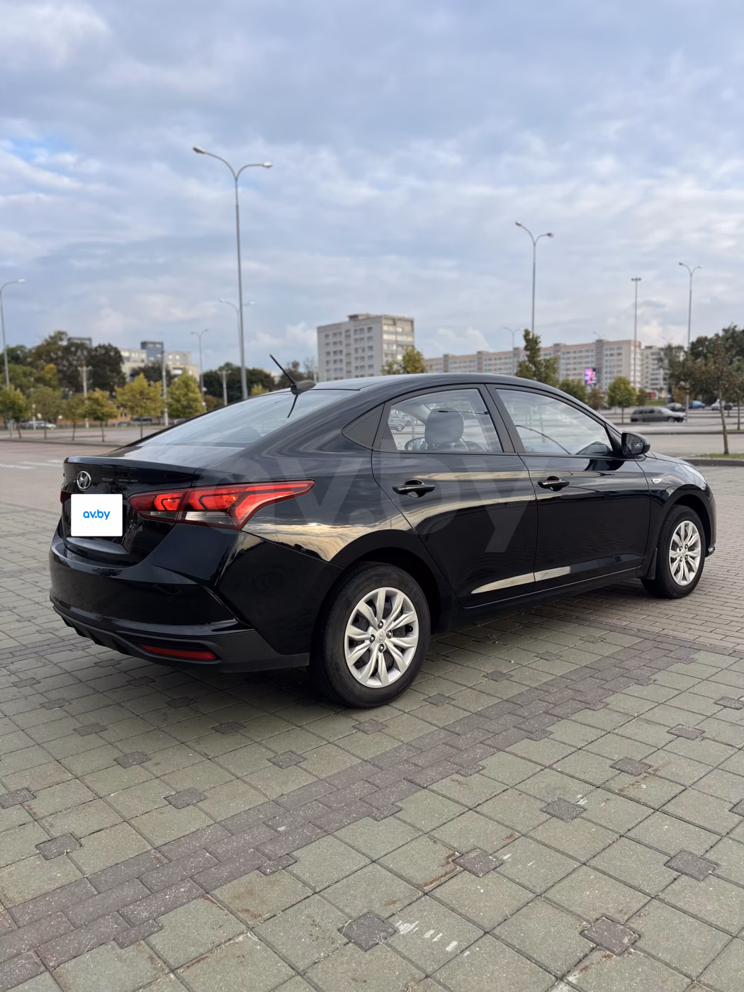 Hyundai Accent фото 8