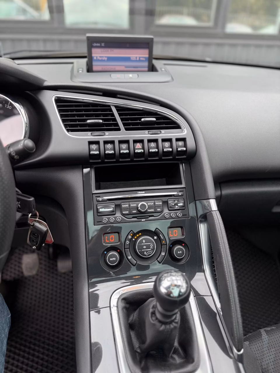 Peugeot 3008 фото 10