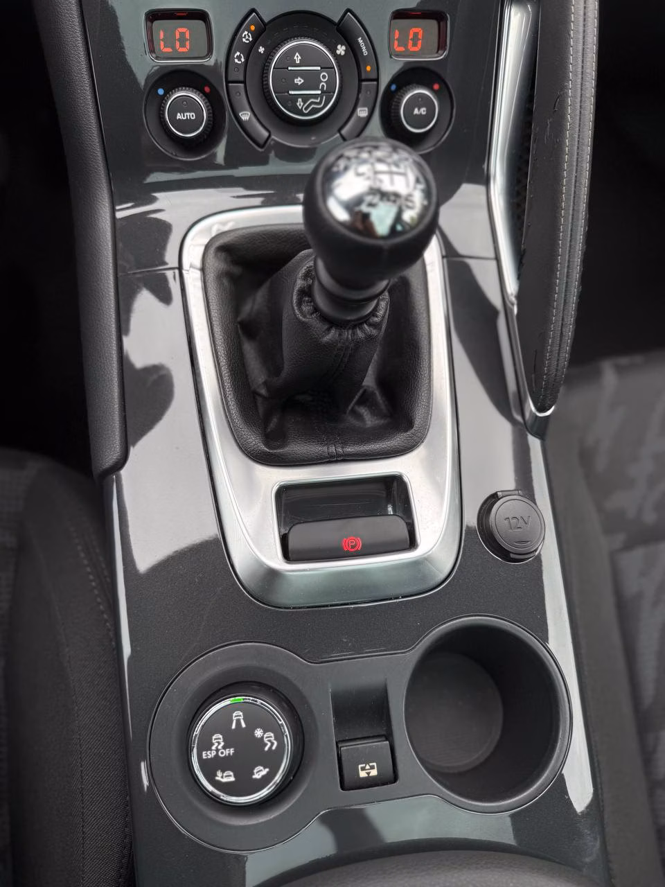 Peugeot 3008 фото 11