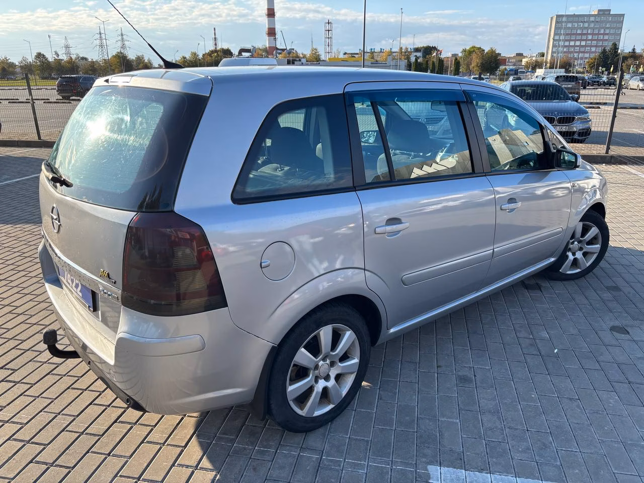Opel Zafira фото 3