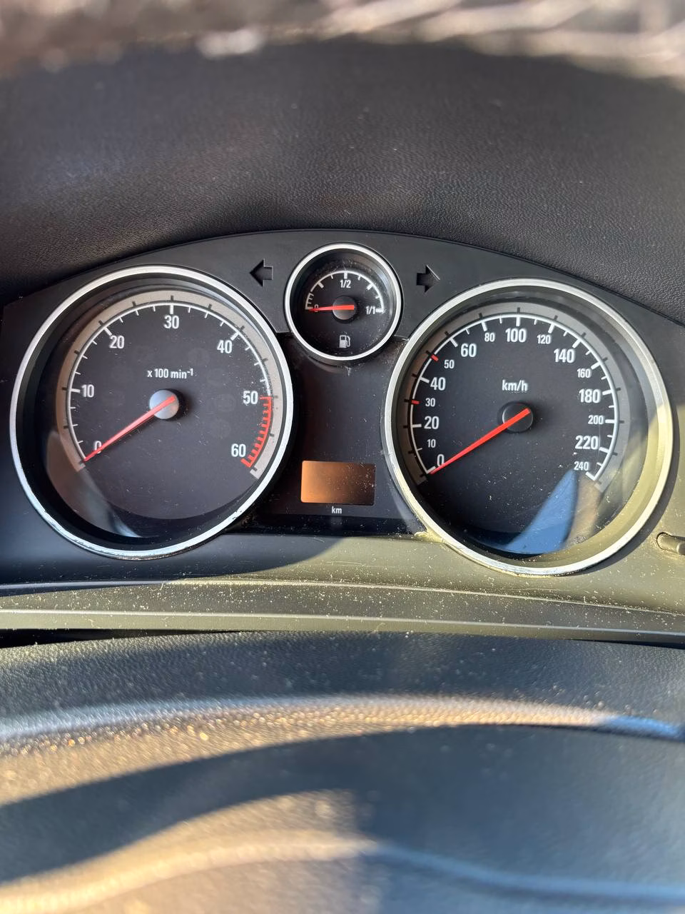 Opel Zafira фото 9