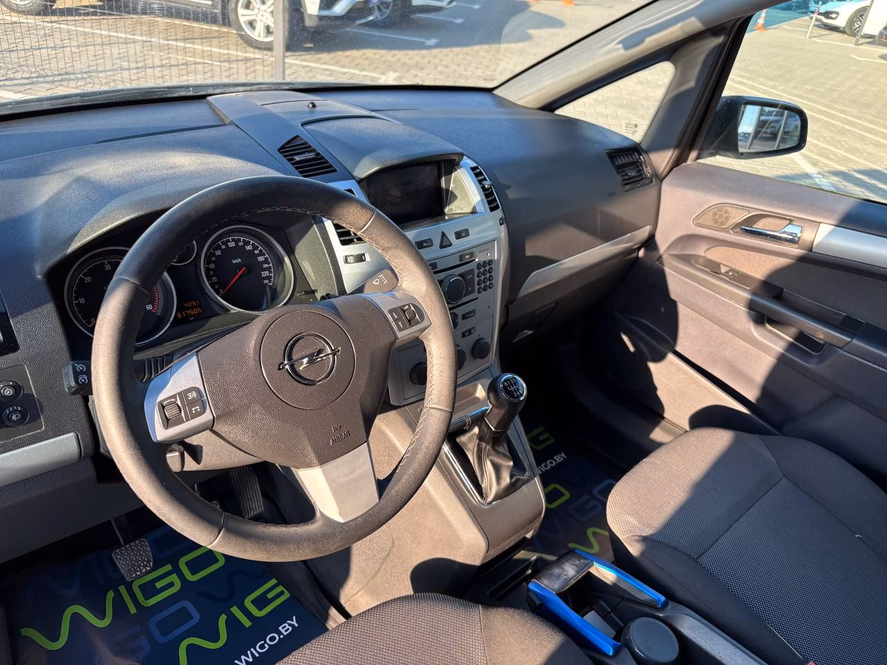 Opel Zafira фото 14