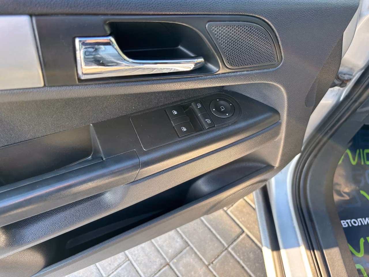 Opel Zafira фото 15