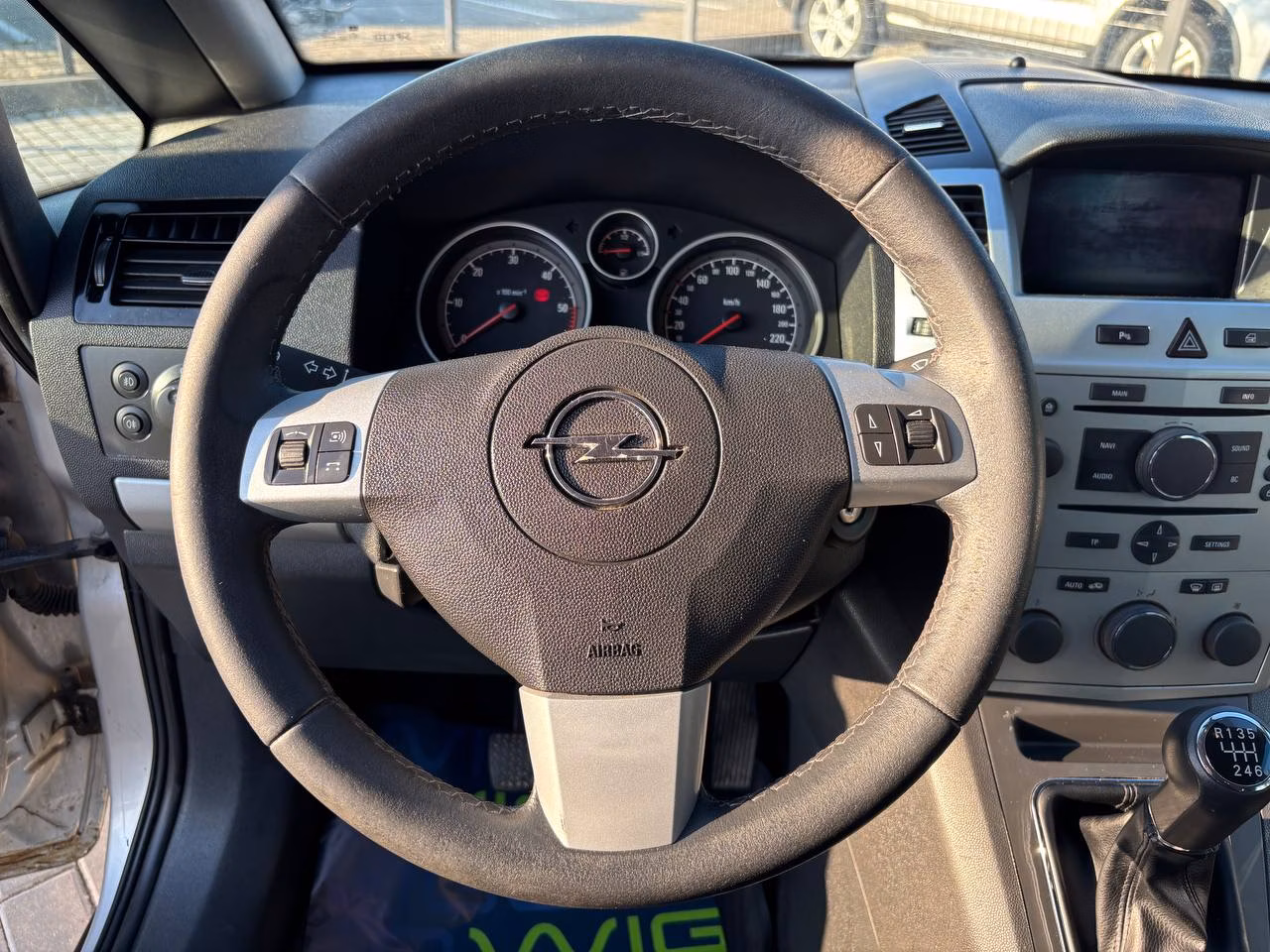 Opel Zafira фото 17