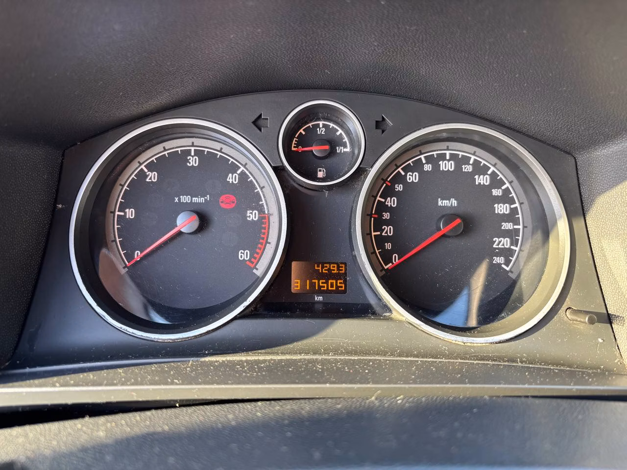 Opel Zafira фото 18