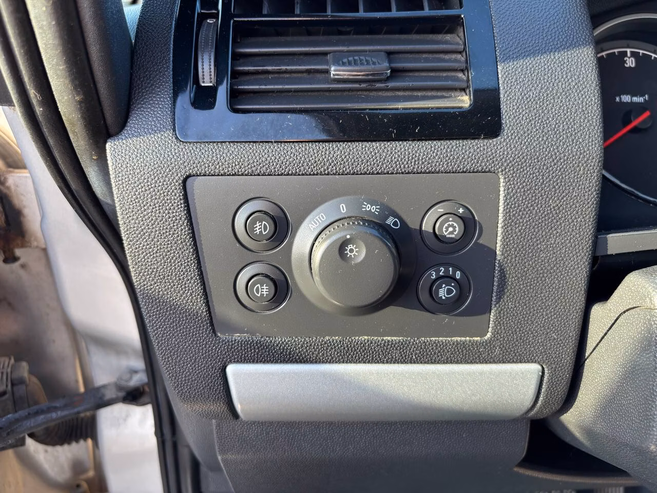 Opel Zafira фото 19