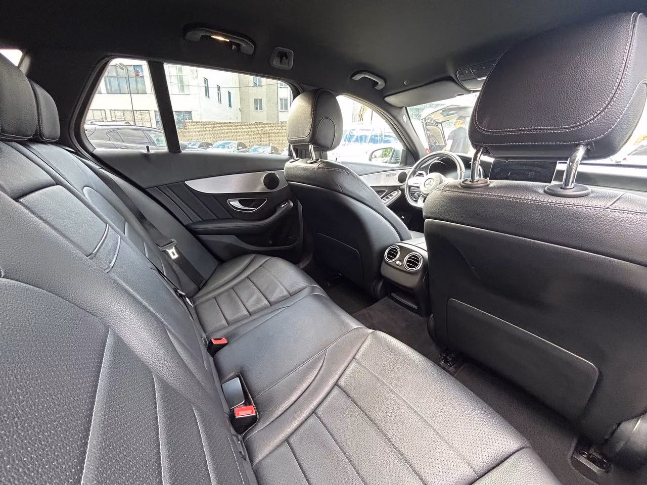 Mercedes-Benz C-Класс фото 14