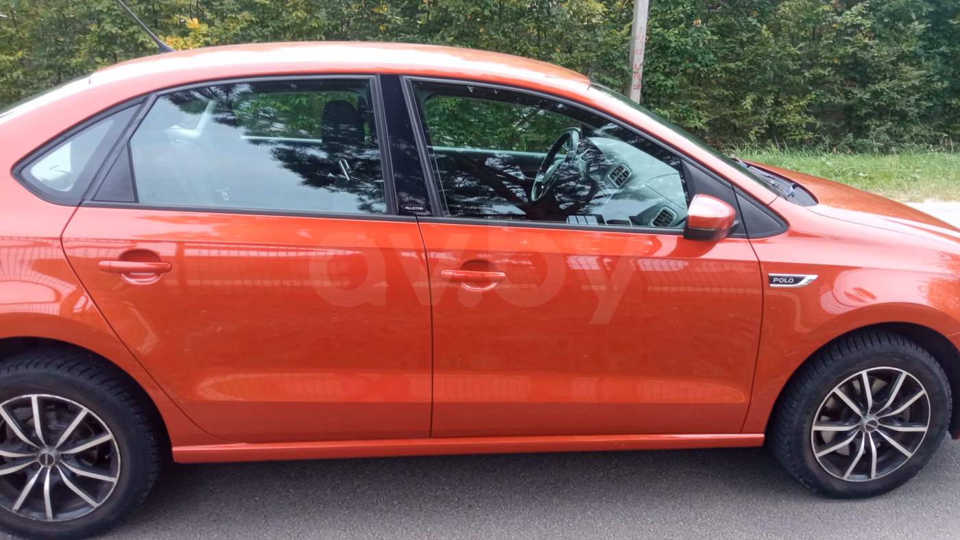 Volkswagen Polo Sedan фото 11