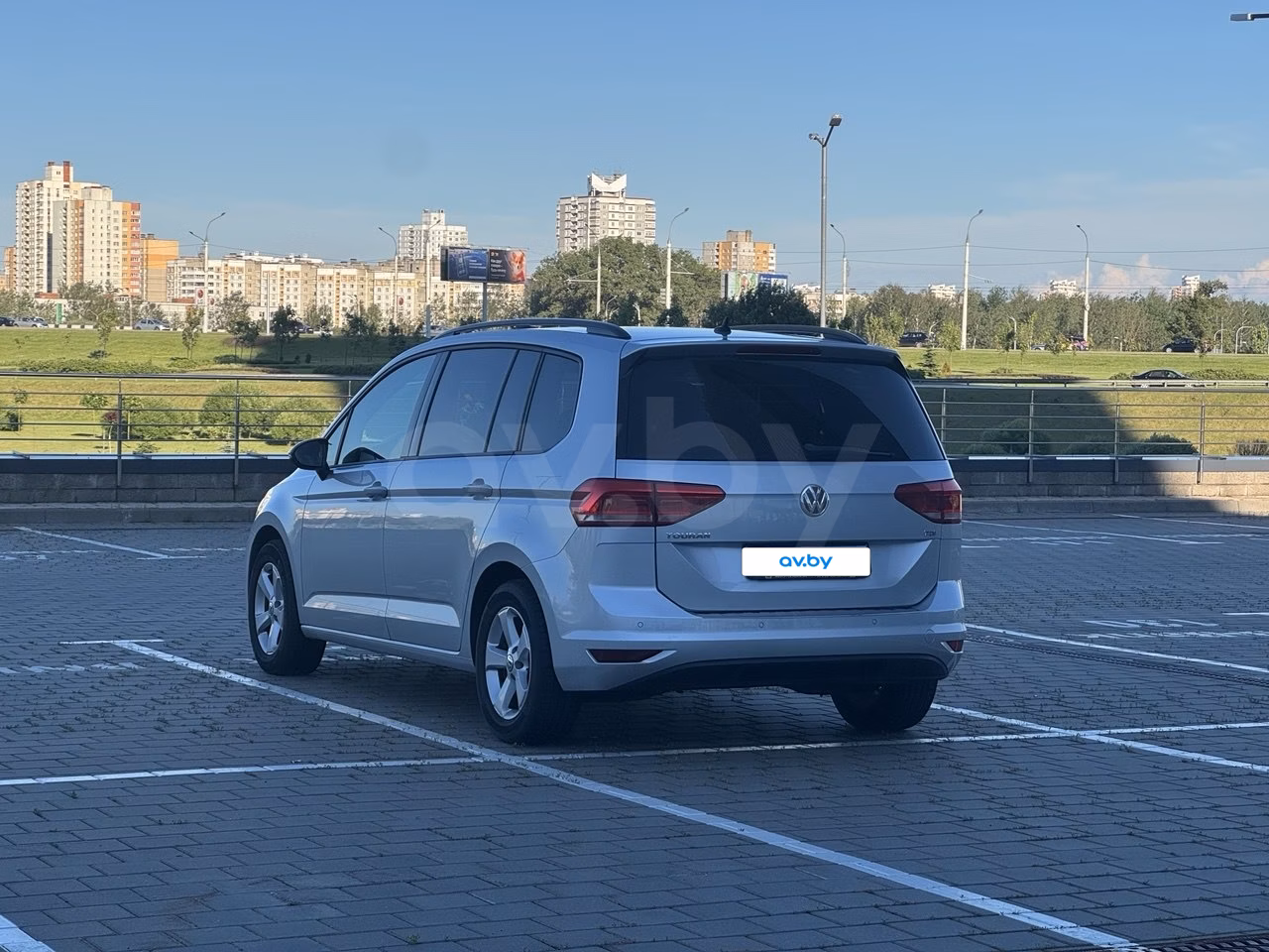 Volkswagen Touran фото 12