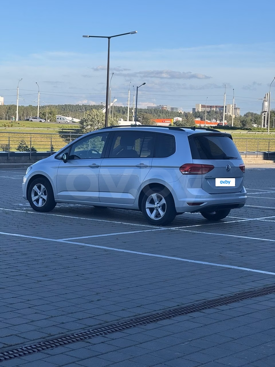 Volkswagen Touran фото 10