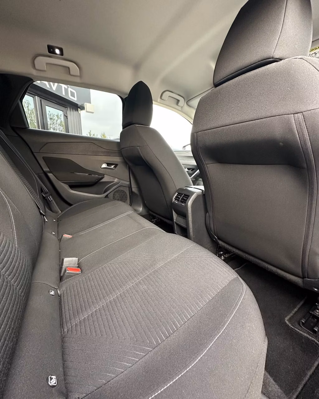 Peugeot 308 фото 14