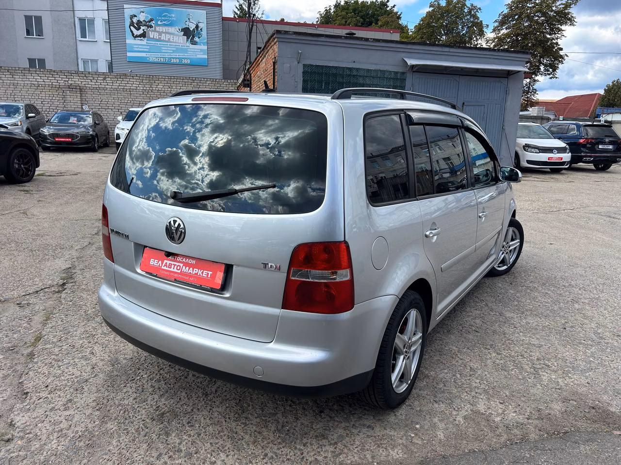 Volkswagen Touran фото 5