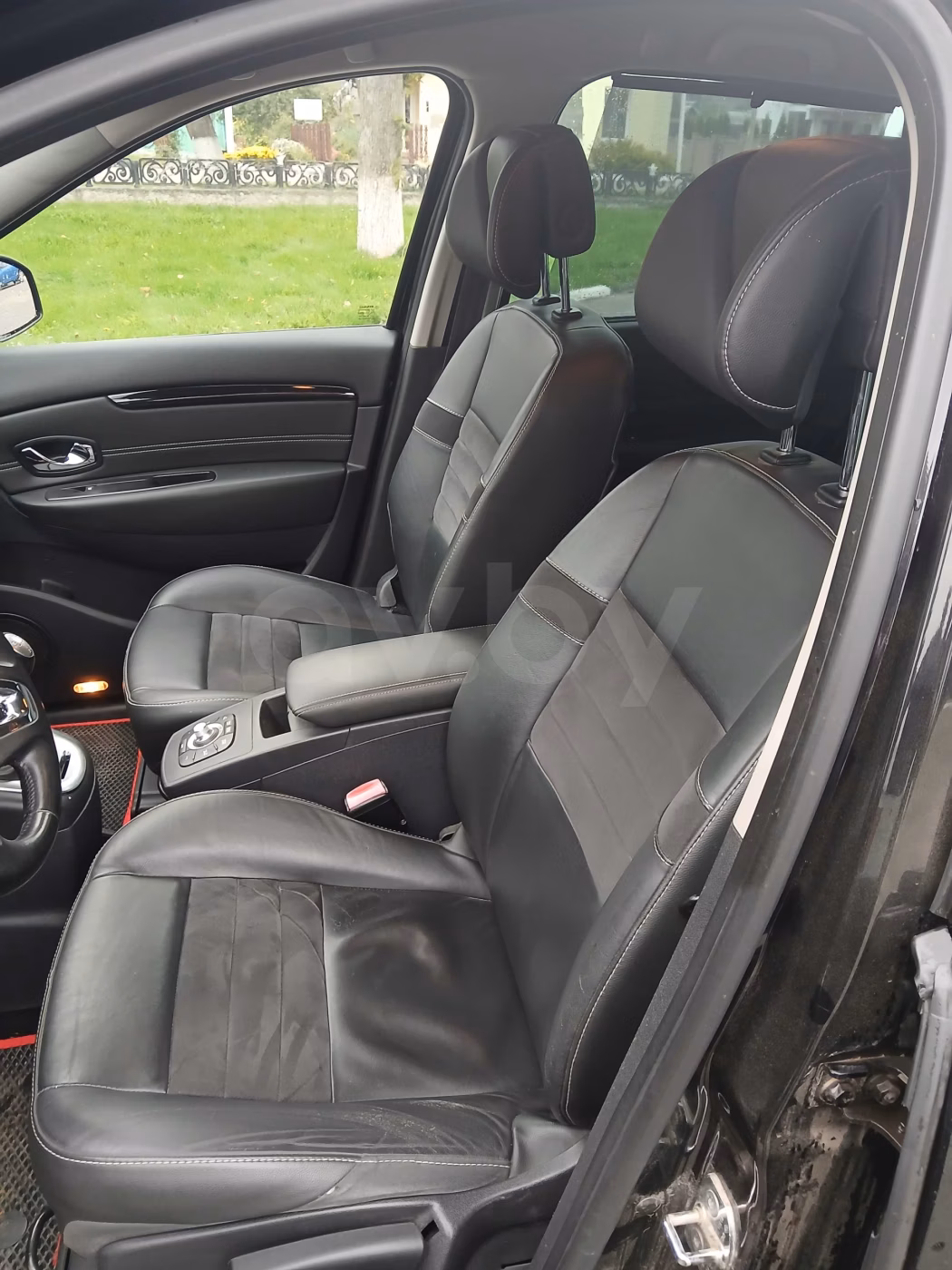 Renault Grand Scenic фото 9