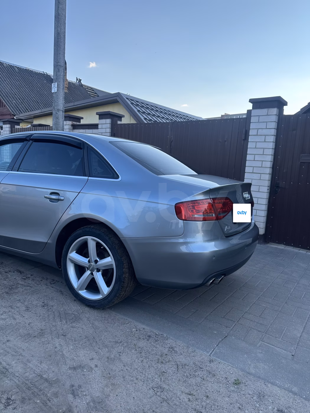 Audi A4 фото 5