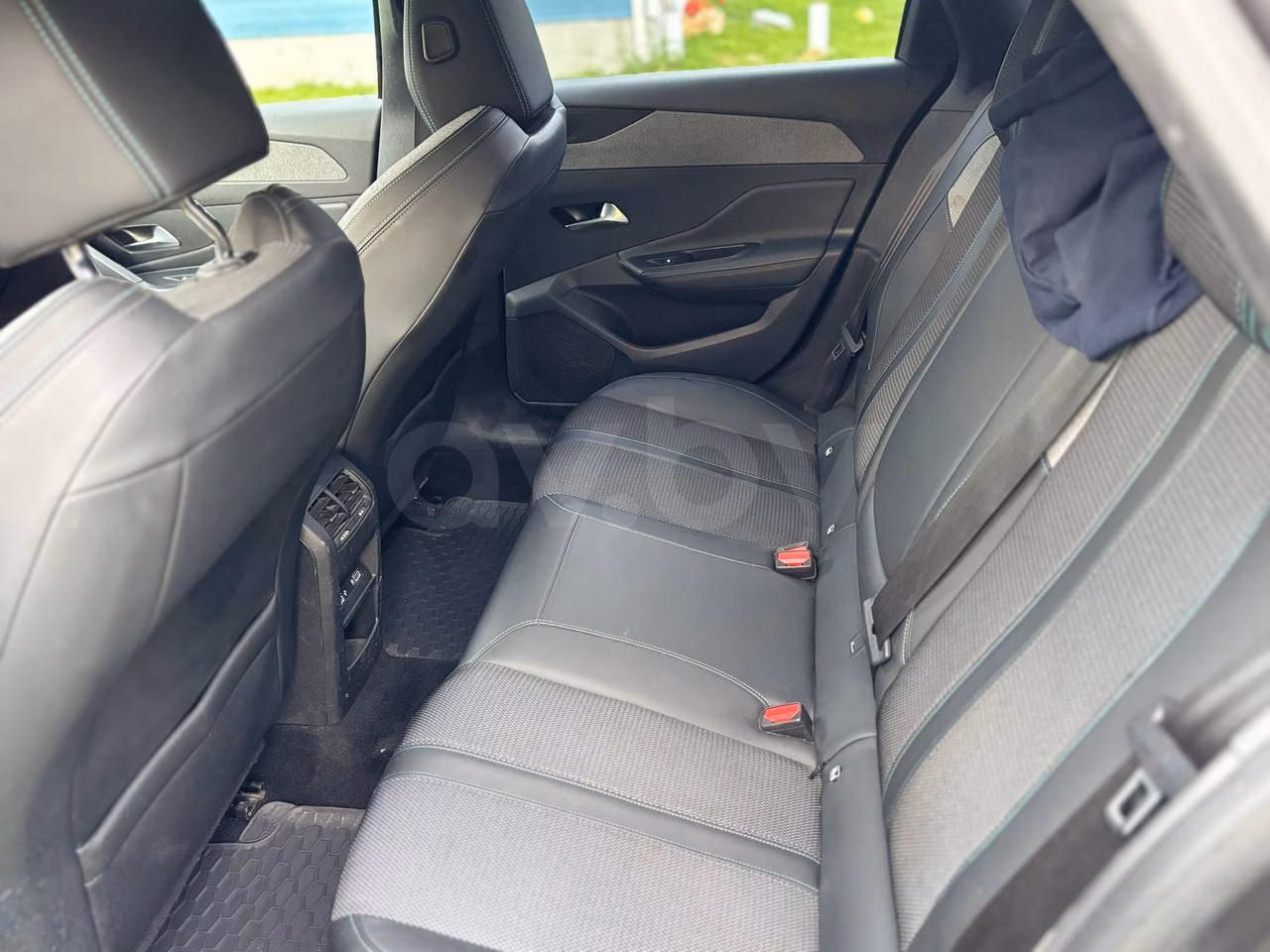 Peugeot 308 фото 9