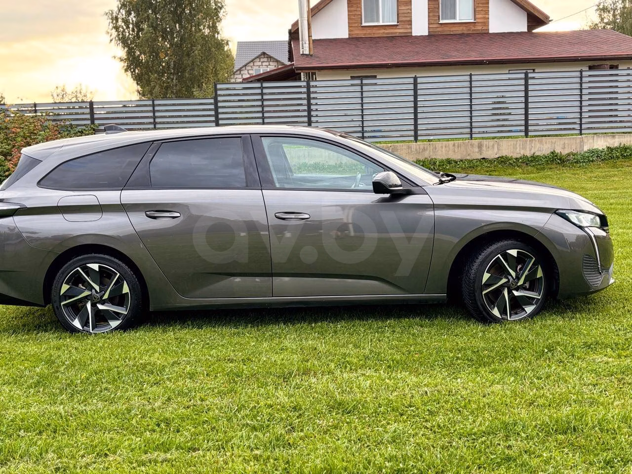 Peugeot 308 фото 5