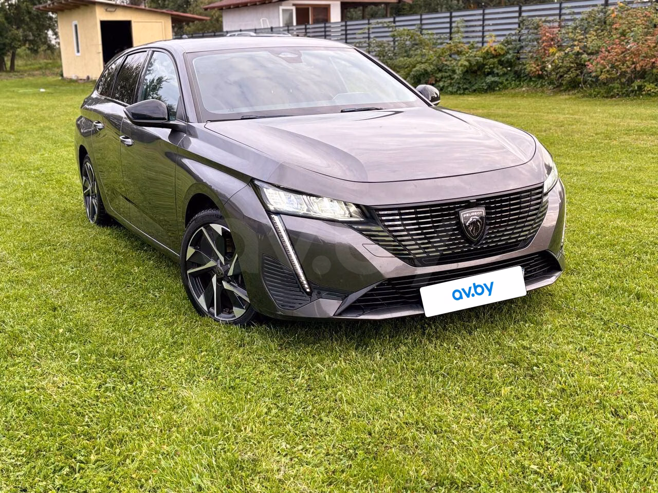 Peugeot 308 фото 2