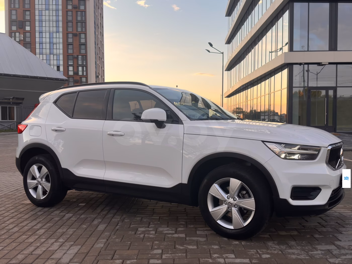 Volvo XC40 фото 3