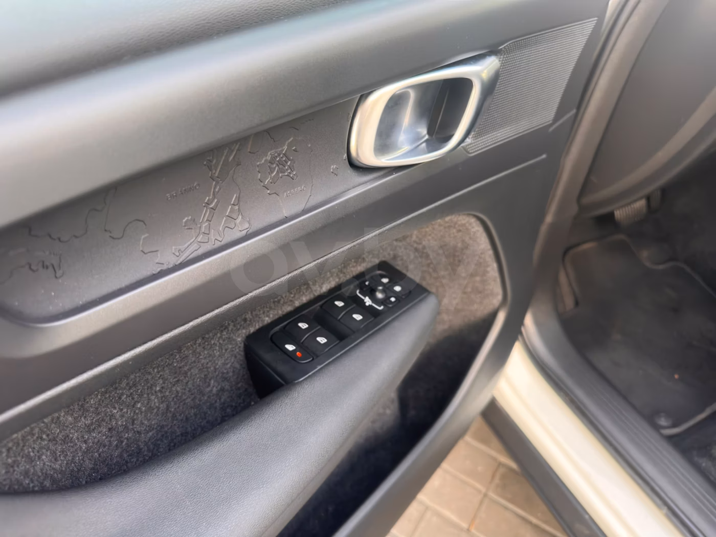 Volvo XC40 фото 8