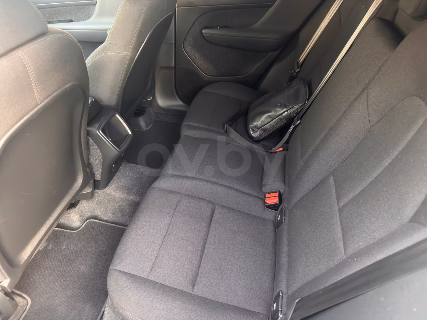 Volvo XC40 фото 6