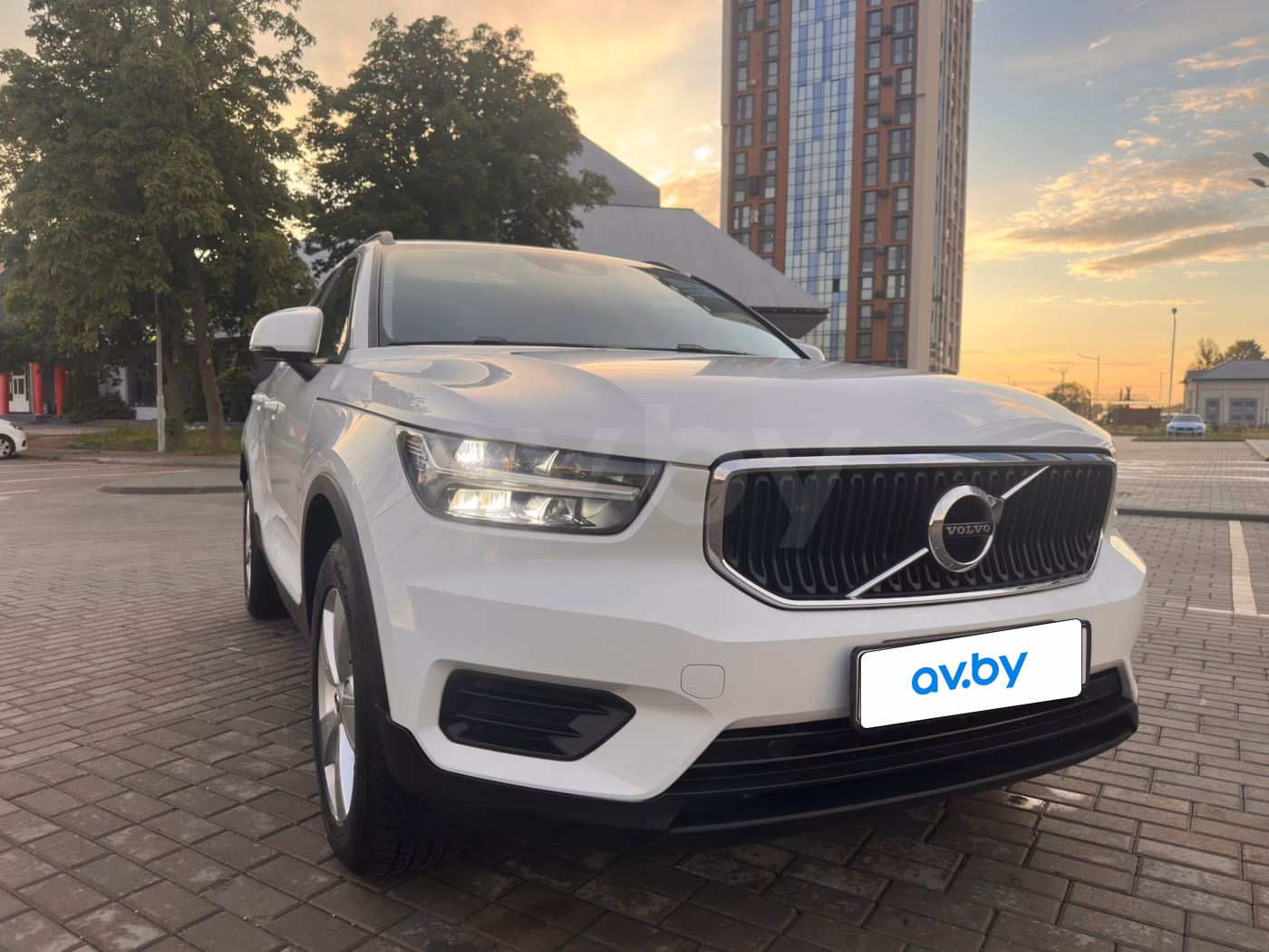 Volvo XC40 фото 19