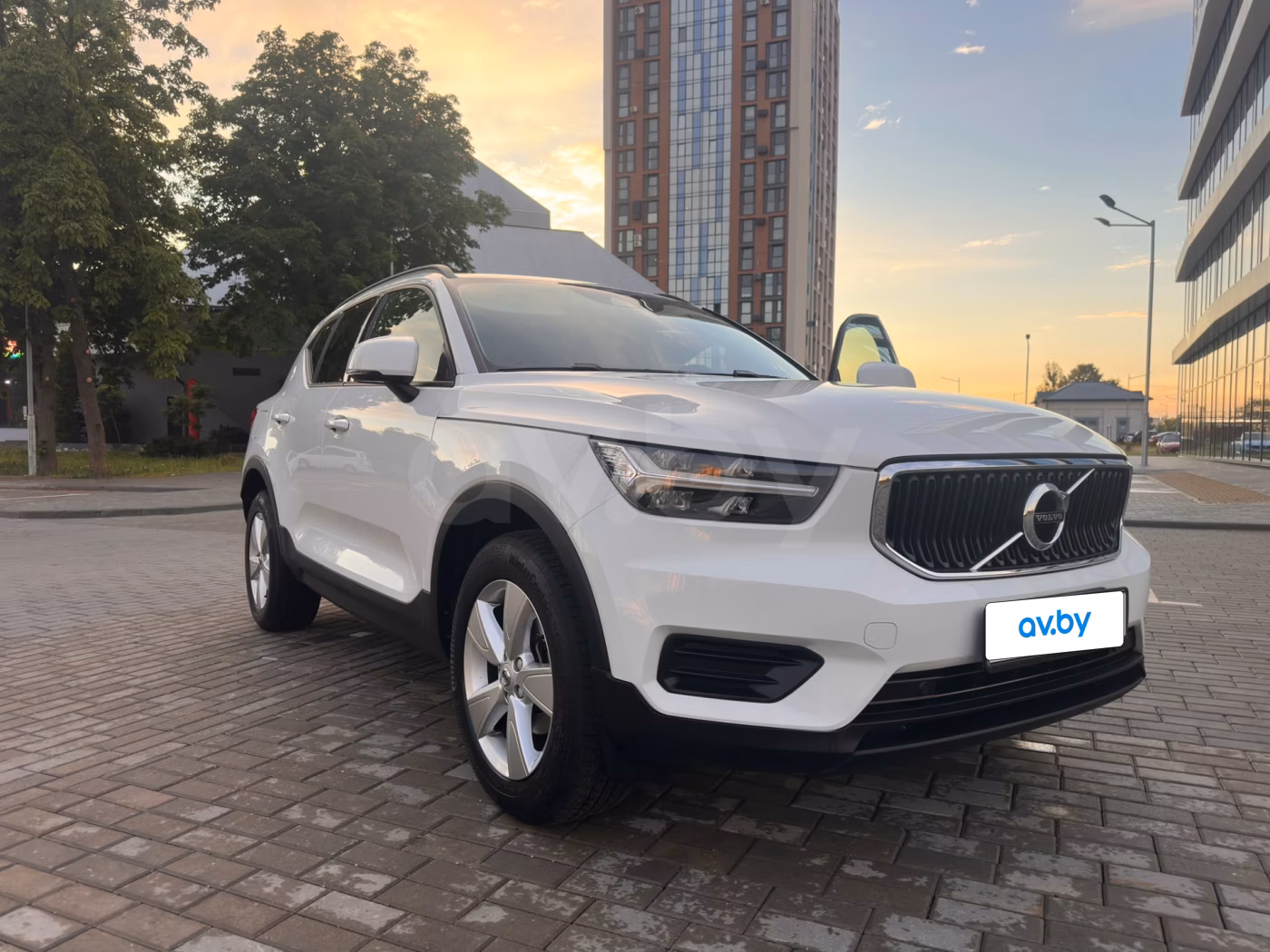 Volvo XC40 фото 21