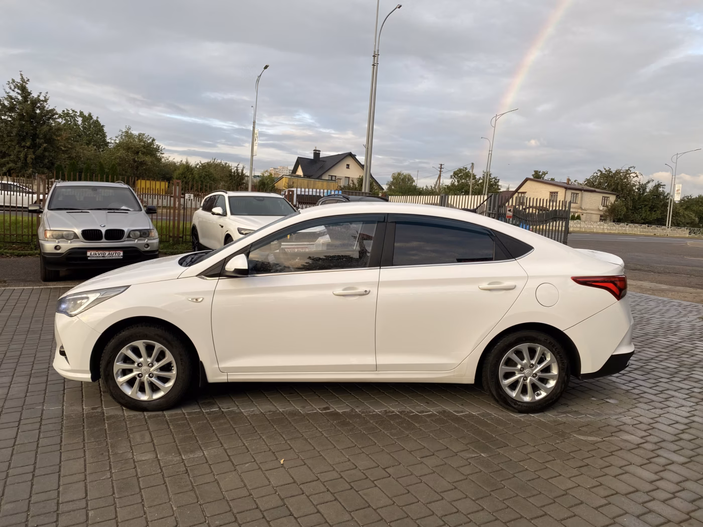 Hyundai Accent фото 6